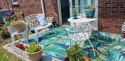 611 W Jefferson St Unit A, La Grange