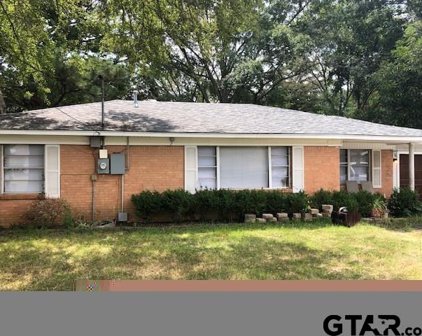 114 Hearon dr, Whitehouse