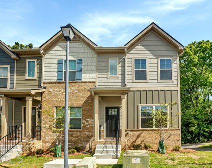 1369 Bayrose, East Point