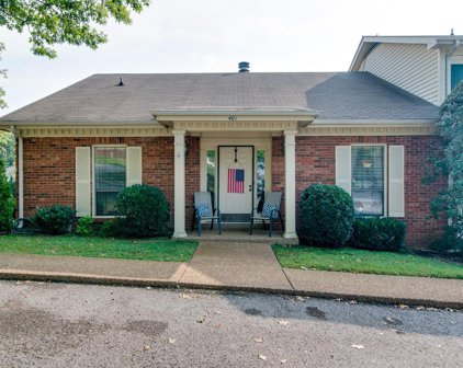 401 Brentwood Pointe, Brentwood
