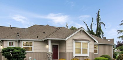 877 Farmington Drive, Burlington