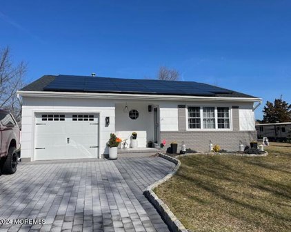 26 Northumberland Drive, Toms River
