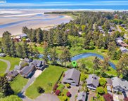 822 WOODLAND CT, Gearhart image