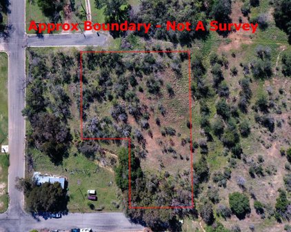 000 W College St., Llano