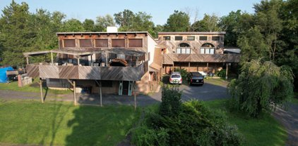 1486 W Main St, Lansdale