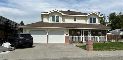 4606 W Grand Ronde Ave., Kennewick