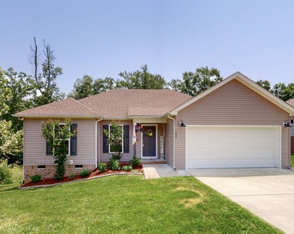 102 Doak St, Shelbyville