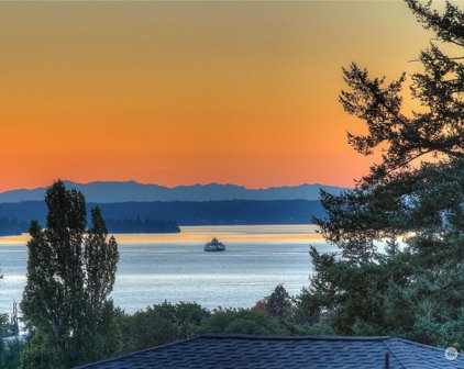 1207 Sequalish Street, Steilacoom