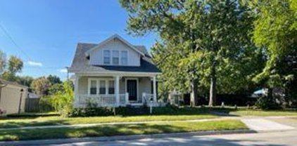 22434 E 13 MILE, St. Clair Shores