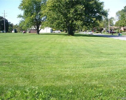 1000 Erna  Drive, Lockport-Town-292600