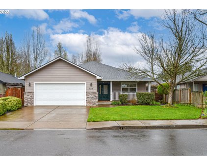 1076 YEW ST, Junction City
