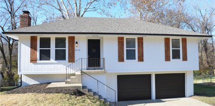 6116 N Broadway Street, Gladstone