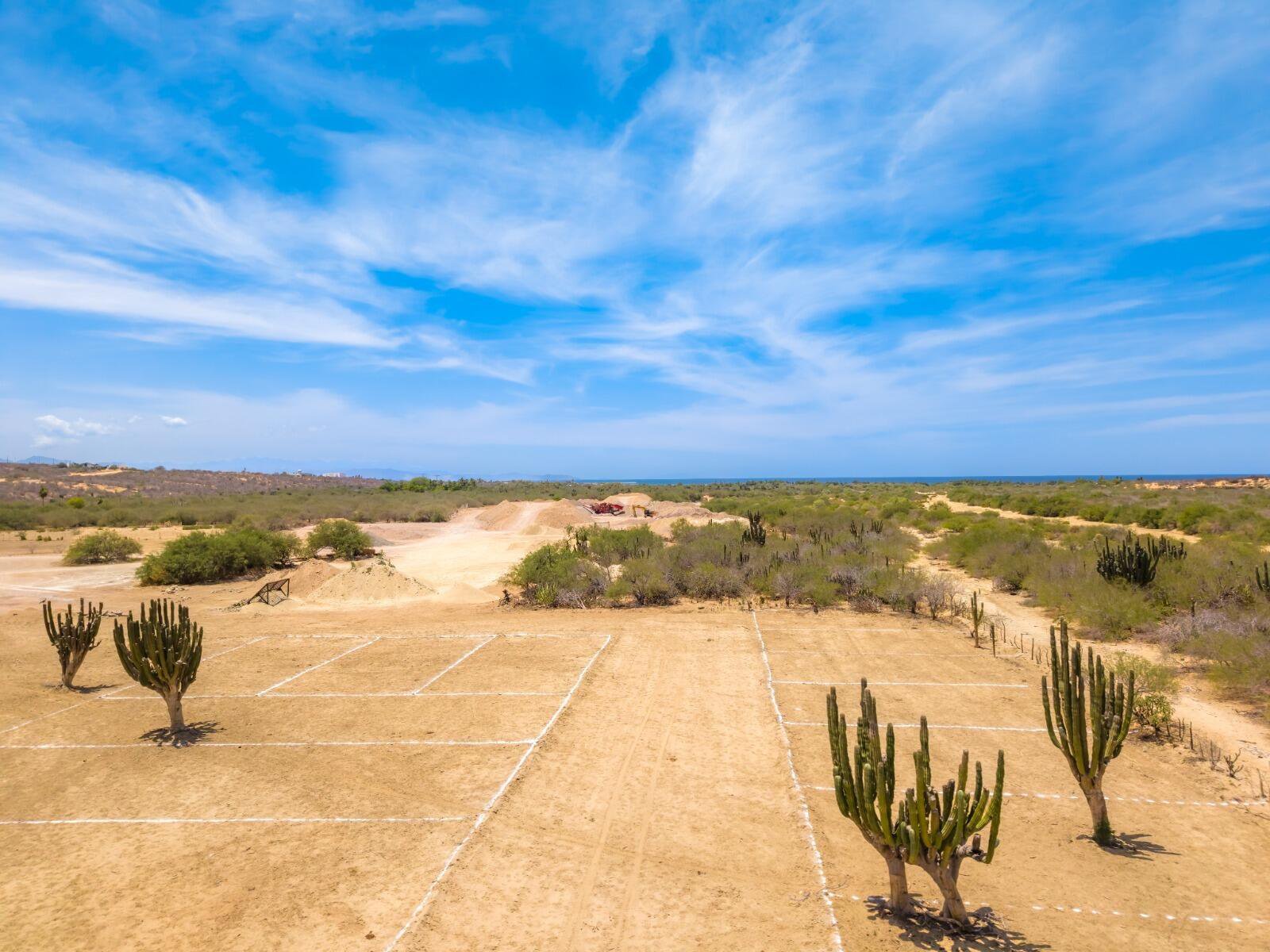 homesandlandofbaja.realgeeks.com