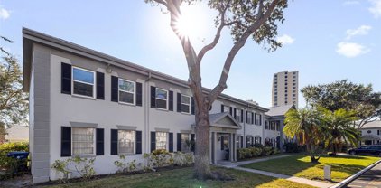 6950 Avenue Des Palais Unit 1B, South Pasadena