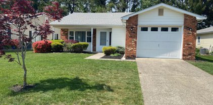 132 Lions Head Boulevard S, Brick