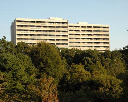 6101 Edsall Rd Unit #306, Alexandria