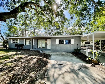 490 16th Street Ne, Winter Haven
