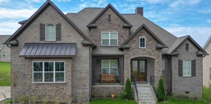 839 Regimental Dr, Hermitage