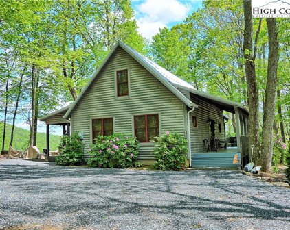 1416 Indian Lakes Drive, West Jefferson
