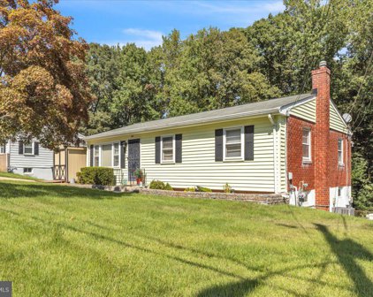 9006 Anna Dr, Clinton