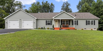 255 Wampum Ln, Hedgesville