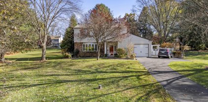705 Cynthia Ln, West Chester