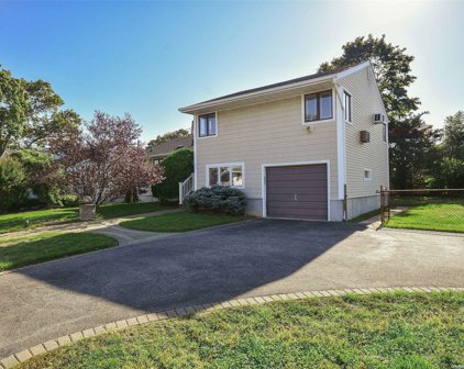 3510 Centerview Avenue, Wantagh