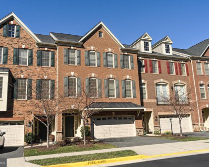 22575 Windsor Locks Sq, Ashburn