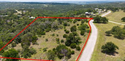 407 Deer Rd, Comfort