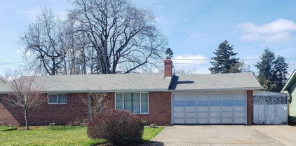 3256 DAHLIA LN, Eugene