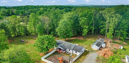 6382 Orange Rd, Orange