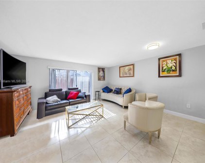 6570 Sw 12th St Unit #6-6570, West Miami