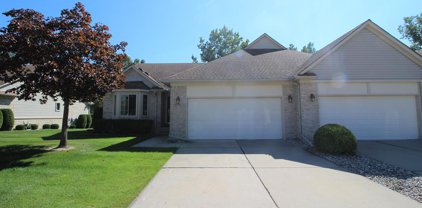 50750 Raintree, Chesterfield Twp