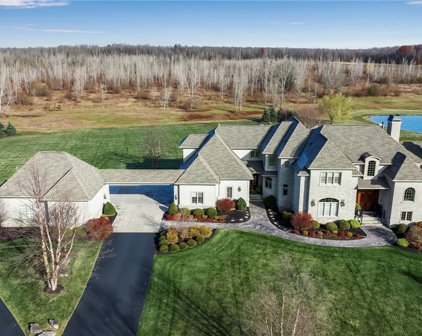 7260 Country View Lane, Clarence