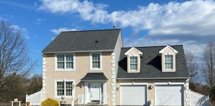 18 Greenleaf Cir, Perkasie
