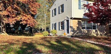 201 Brookside Ter, Hagerstown