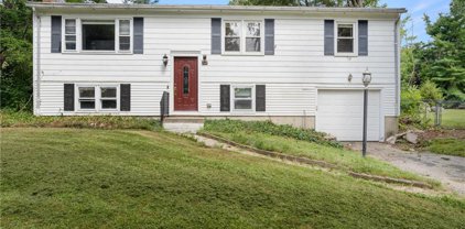57 Hickory Drive, North Kingstown