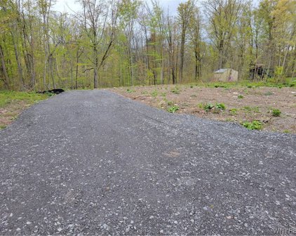8424 Forest Road, Royalton