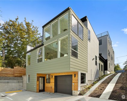 12015 36th Avenue NE Unit #B, Seattle