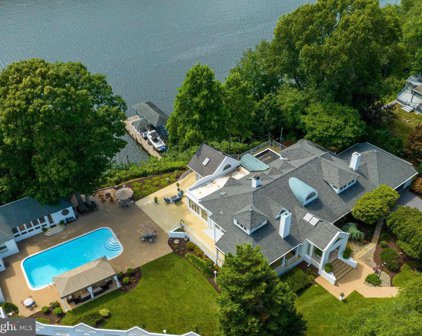 2826 Broadview Ter, Annapolis