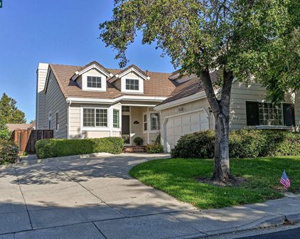 802 Chert Pl, Clayton