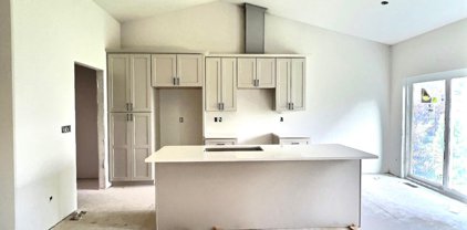 3202 E Divide Avenue, Bismarck