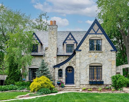 210 N HIGHLAND, Rockford