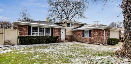 7601 Baimbridge Drive, Downers Grove
