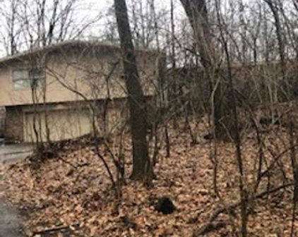 2001 S Valley Avenue, Marion