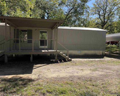 312 S Cross St, Troup