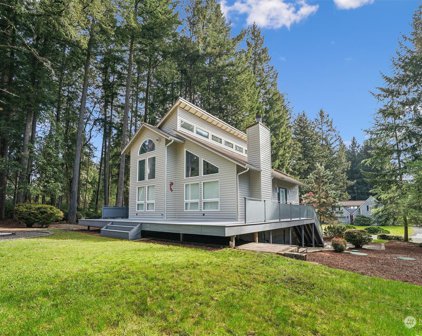 10904 Pioneer Drive, Anderson Island