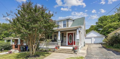 8 Davis Ave, Frederick