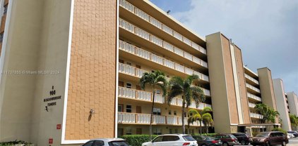 900 Ne 12th Ave Unit #207, Hallandale Beach