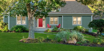 90 Howes Path, Dennis